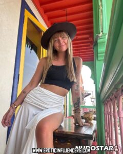 Kaya Corbridge Female Caucasian Bisexual Influencer British